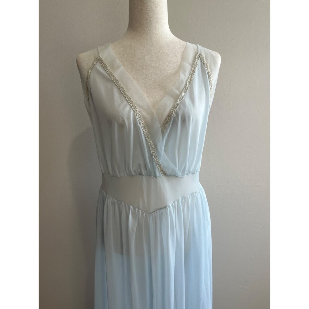 VTG Kayser Nightgown Size 36 Powder Blue V-Neck Lace Flowy Lingerie Coquette
